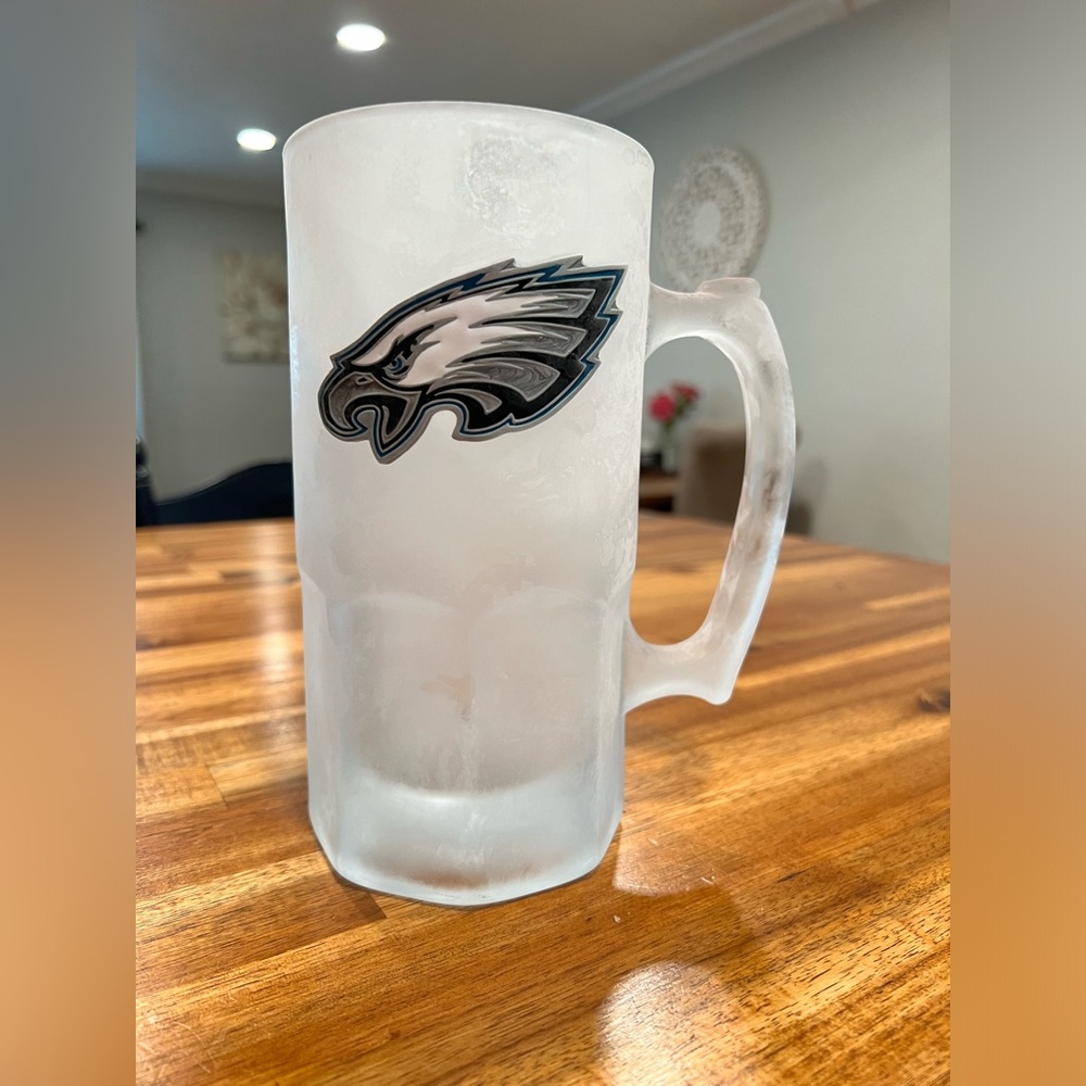 Philadelphia Eagles 32oz. Macho Mug w/ handle. Freezable with thick glass.